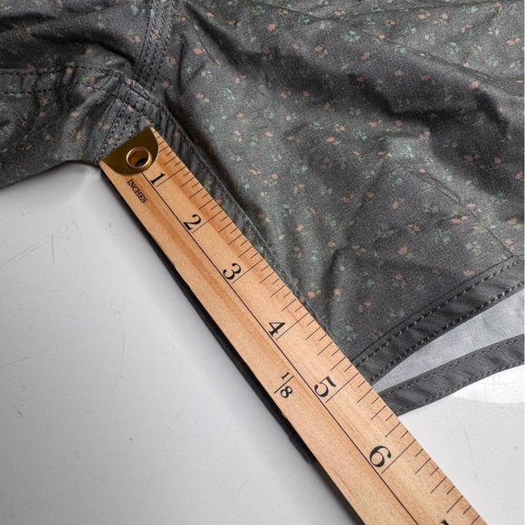 RVCA Freeport Trunk Men's Size 36 Cotton Black Gray Activewear Nature Stretch - Picture 16 of 16